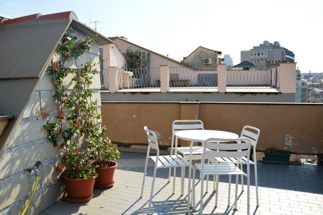 Sunflower Apartment With Private Terrace And Lift Cenova Dış mekan fotoğraf